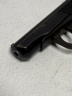 Пневматический пистолет Baikal МР-654К 2000 год