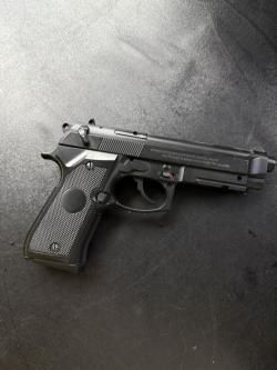 Пневматический пистолет Beretta 92 Stalker S92 PL пластик