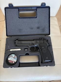 Пневматический пистолет Beretta