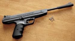 Пневматический пистолет Diana LP8 MAGNUM