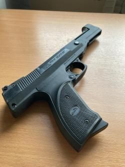 Пневматический пистолет Gamo P-800