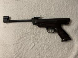 Пневматический пистолет Иж 40 советский, 1987 год