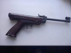 Пневматический пистолет ИЖ-40