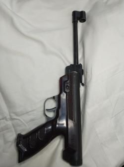 Пневматический пистолет Иж 40