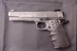 Пневматический пистолет калибр 4.5мм Sig Sauer 1911 "We the people"