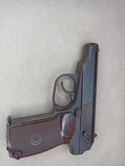 Пневматический пистолет Макарова (ПМ, мр-654) 