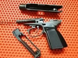 Пневматический пистолет МР- 654К. Макаров.