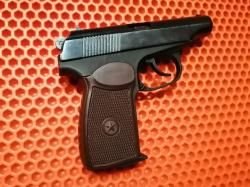 Пневматический пистолет МР- 654К. Макаров.