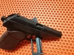 Пневматический пистолет МР- 654К. Макаров.