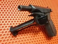 Пневматический пистолет МР- 654К. Макаров.