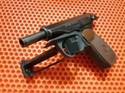 Пневматический пистолет МР- 654К. Макаров.