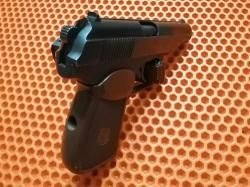 Пневматический пистолет МР- 654К. Макаров.