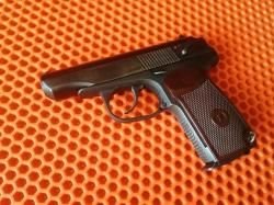 Пневматический пистолет МР- 654К. Макаров.
