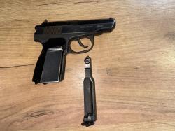 Пневматический пистолет МР-654К (2003г.)