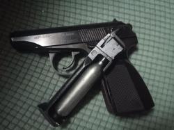 Пневматический пистолет МР-654К