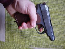 Пневматический пистолет мр-654к