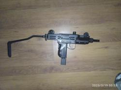 Пневматический пистолет-пулемет Swiss Arms