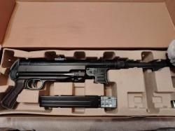 Пневматический пистолет-пулемет Umarex Legends MP40 German-Legacy Edition 4,5 мм