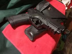 Пневматический пистолет ПЯ МР-655К