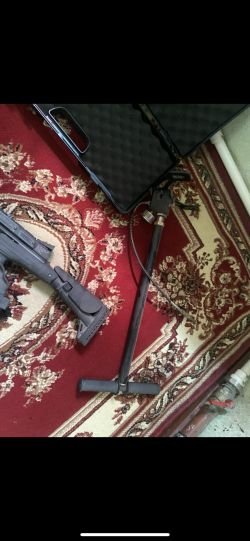 Пневматический пистолет с насосом