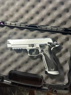 Пневматический пистолет SIG Sauer P226 X Five