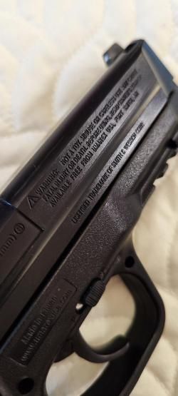 Пневматический пистолет SMITH & WESSON M&P