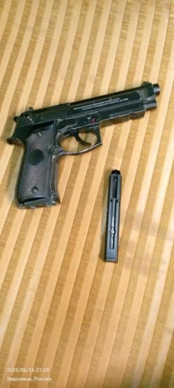 Пневматический пистолет STALKER