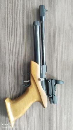 Пневматический пистолет Strike one b019