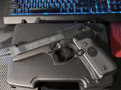 Пневматический пистолет Umarex Beretta M92 FS