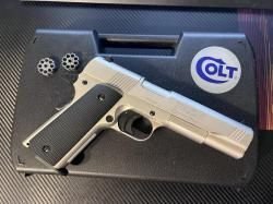 Пневматический пистолет Umarex Colt Government 1911 A1 Никель 4.5 мм (пулевой).