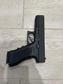 Пневматический пистолет Umarex Glock 17 (blowback)