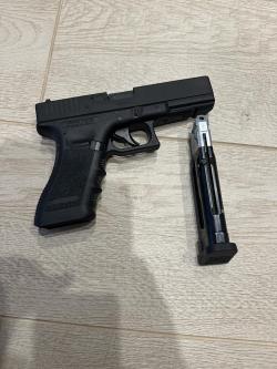 Пневматический пистолет Umarex Glock 17 (blowback)