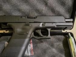 Пневматический пистолет Umarex Glock 17, кал. 4,5 мм (Gen 5, металл, blowback)