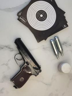 Пневматический пистолет Umarex Makarov