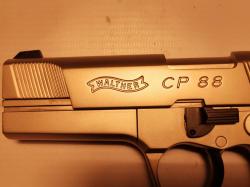 Пневматический пистолет Umarex Walther CP88 Nickel 