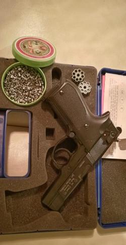 Пневматический пистолет Umarex Walther CP88