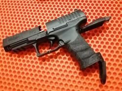 Пневматический пистолет Umarex Walther PPQ (пулевой).