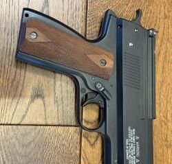 Пневматический пистолет Weihrauch HW 45