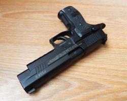 Пневматический пистолет Sig Sauer X-Five P226. Новый с комплектом.