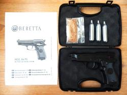 Пневматический пистолет Beretta 84 FS от Umarex с комплектом.(Blowback)