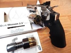 Пневматический револьвер Dan Wesson 2.5 silver. ASG. С комплектом. В идеале. Красавец!!!