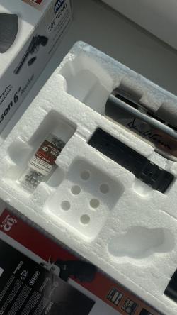 Пневматический револьвер Dan Wesson 6