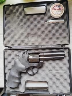 Револьвер Gamo R-77 Combat 4