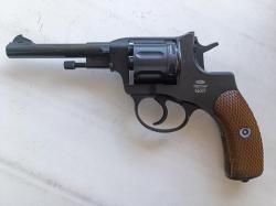 Пневматический револьвер Gletcher NGT Наган