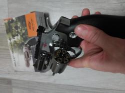 Пневматический револьвер Gletcher Pellet Revolver SW R25 Silver