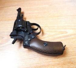 Пневматический револьвер Наган NGT RF Пулевой, от Gletcher. С комплектом. В идеале. Новый.