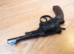 Пневматический револьвер Наган NGT RF Пулевой, от Gletcher. С комплектом. В идеале. Новый.