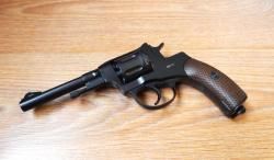 Пневматический револьвер Наган NGT RF Пулевой, от Gletcher. С комплектом. В идеале. Новый.