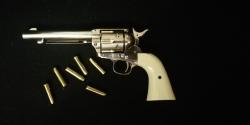 Пневматический револьвер Umarex - Colt Single Action Army 45 (Peacemaker).