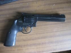 Пневматический револьвер UMAREX Smith & Wesson 586-6 4,5мм 3J